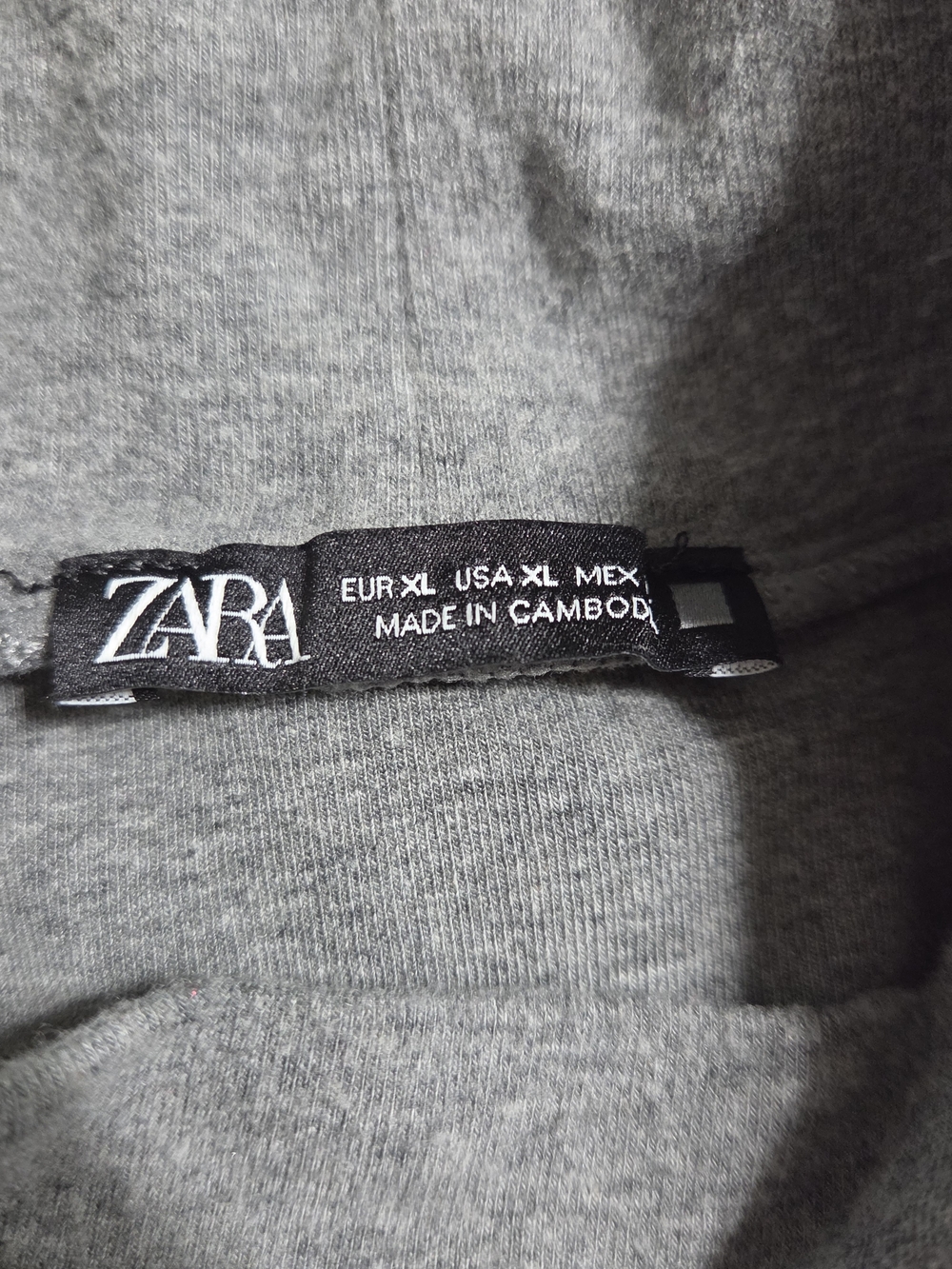 ZARA Gray Short-Sleeve Mock Neck Top with Trim - Picture 5 of 5
